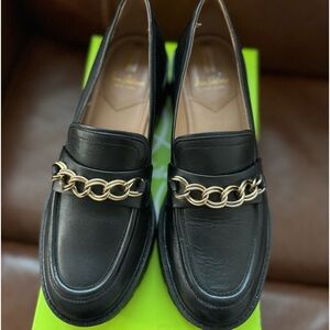 Black and gold penny loafer brand new worn only once. They are super comfortable